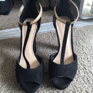 Nine West peep-toe heels